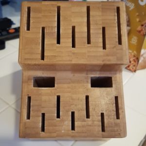 Pampered Chef bamboo knife block